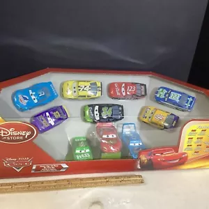 Disney Store Cars Pistón Taza 10 Piezas Coches Die Cast Set Pixar Raro Juego de Caja - Imagen 1 de 18