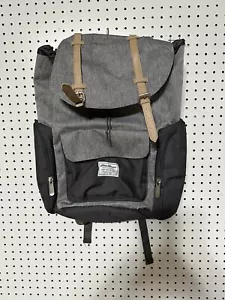 Eddie Bauer First Adventure Rucksack Wickeltasche isoliert - Bild 1 von 4