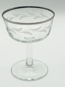 Vintage Cristal D'Arques-Durand French Platinum Rimmed Blown Champagne Glass - Picture 1 of 5