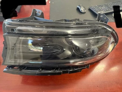 Faro izquierdo Dodge Charger 2022 oculto 2015-2023 Foto 1 de 4