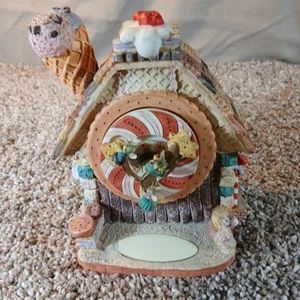 Carillon in ceramica animato casa caramelle con topi suona "Ecco cosa sono gli amici 4" - Foto 1 di 15