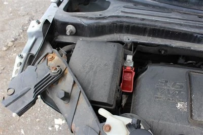 Paquete de remolque motor caja de fusibles sin HID se adapta a 12 ACADIA 393220 Foto 1 de 4