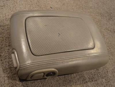 2003 2004 CADILLAC ESCALADE ARM REST CENTER CONSOLE LID TAN UNCLEANED OEM - Image 1 of 4