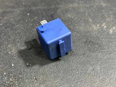 BMW ULTRA NAVY BLUE RELAY E36 E46 E65 E83 E85 E86 61368364582 - Image 1 of 3