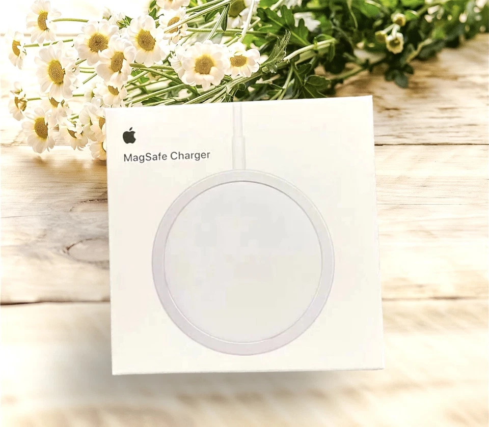 Original Wireless Fast Charger For Apple MagSafe iPhone 15 14 13 12 11 10 ProMax - Image 1 of 4