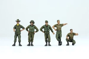 PreSale ProPainted Set USAF 03 Helicopter Pilots & 02 crews in Vietnam war - Picture 1 of 16