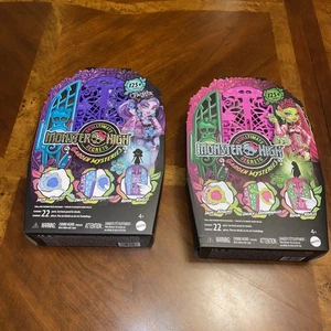 Juego de 2 muñecas y accesorios Skulltimate Secrets, Garden Mysteries Venus - Imagen 1 de 6