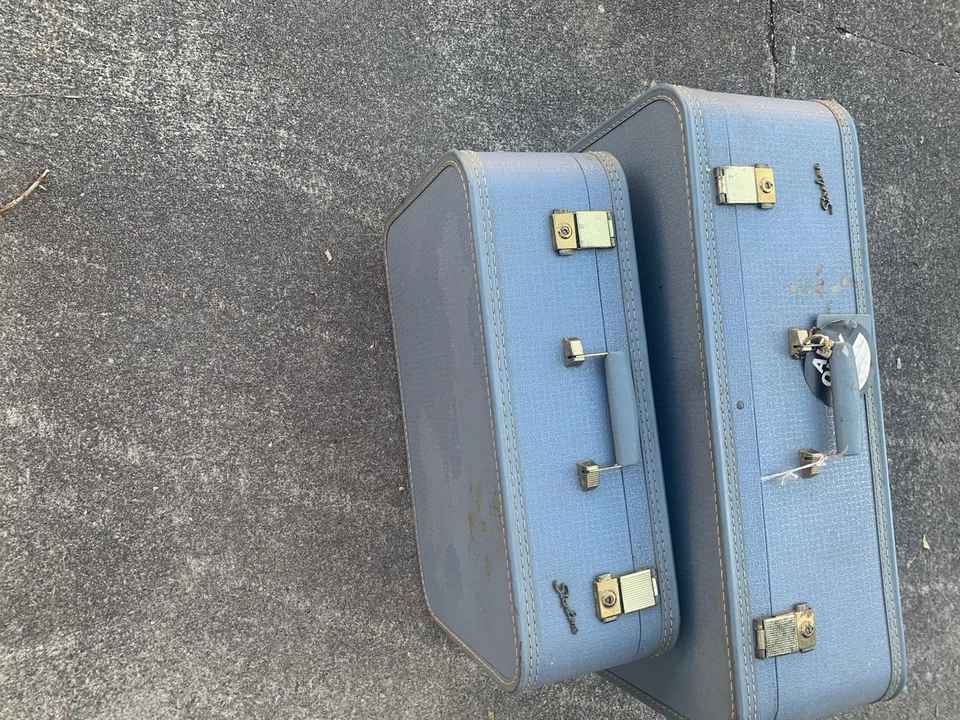 Vintage Starline Luggage 2 PCS - No Keys - Fast Shipping! - Image 1 of 1
