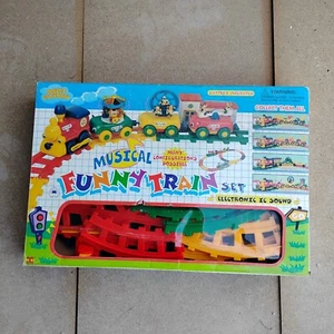 Musical funny train battery operated NEW - Picture 1 of 2