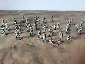 Homemade 1/72 WWII U.S. Colored Soldiers 20pcs/Set Finished Model NEW ! - Picture 1 of 3