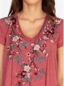JOHNNY WAS Kira V-Neck Embroidered Knit T- Shirt Tunic Rolled hem SMALL - Picture 1 of 10