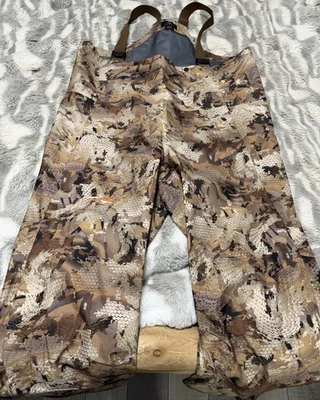 SITKA DELTA LT GORE-TEX BIBS OPTIFADE WATERFOWL MARSH MENS X-LARGE - Image 1 of 3