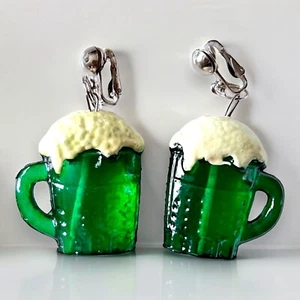 Grün Bierkrug Ohrringe Lucite Clip On Neuheit St Patricks Day Statement groß - Bild 1 von 8