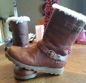 ladies leather uggs
