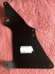 TOYOTA PRADO 120 SERIES 03-09 FRONT FENDER GUARD REAR SPLASH SEAL NEW GENUINE - Picture 1 of 3