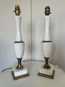 2 lampade italiane vintage in marmo bianco metà secolo anni 50  - Foto 1 di 4
