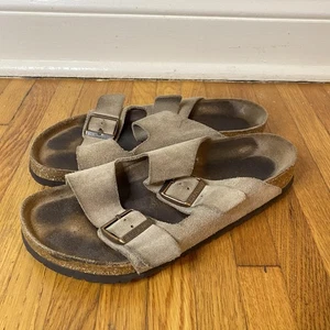 Sandalias Birkenstock Para Hombre Talla 8 EU 41 Marrón Gamuza Arizona Dos Correas Zapatos Deslizables - Imagen 1 de 10