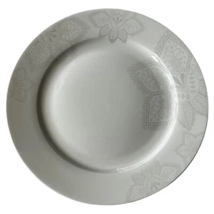 Set of 4 Roscher White Almond Blossom Salad Plates 8-1/4” Excel. Used Condition - Picture 1 of 4