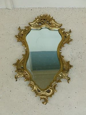 ESPEJO DE PARED DE BRONCE DE CAMBIO DE SIGLO CON CARTUCHOS DESPLAZADOS Foto 1 de 4