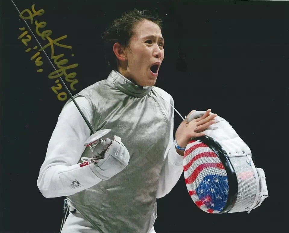 Lee Kiefer (American Fechter) Nachdruck Foto Olympische Goldene 2024 A4 Größe - Bild 1 von 1