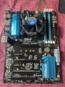ASRock Z97 Pro4,Intel Sockel LGA 1150 Motherboard, Mainboard +Kühler+ Intel CPU - Photo 1/7