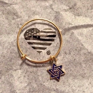 Anillo de alambre expandible Alex and Ani Star of David con encanto ~ relleno de oro 14K - Imagen 1 de 5