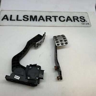 PEDALI BRABUS SMART 450 FORTWO - Immagine 1 di 3