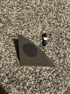 93-00 MERCEDES C CLASS W202 FRONT RIGHT SIDE SPEAKER GRILLE WITH TWEETER - Picture 1 of 2