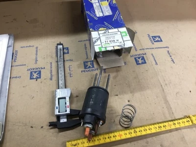Peugeot 104 starter motor paris rhone solenoid  d11e107 d11e117 d11e151 583047 - Image 1 of 4