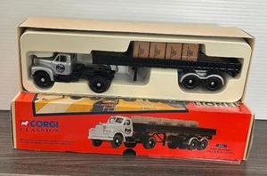Corgi Classics LIONEL CITY 53501 PORT OF LIONEL Mack B Semi + Crates - Picture 1 of 1