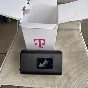 T-Mobile KVD21 5G Home Internet Wi-Fi Gateway Black No Cords - untested as is - Photo 1/3