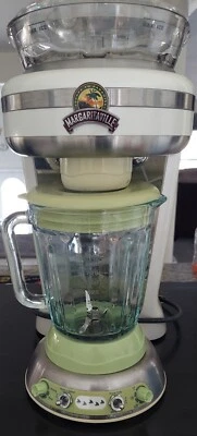 Licuadora de mezcla congelada Margaritaville The Navigator modelo DM 1000 funciona muy bien Foto 1 de 4