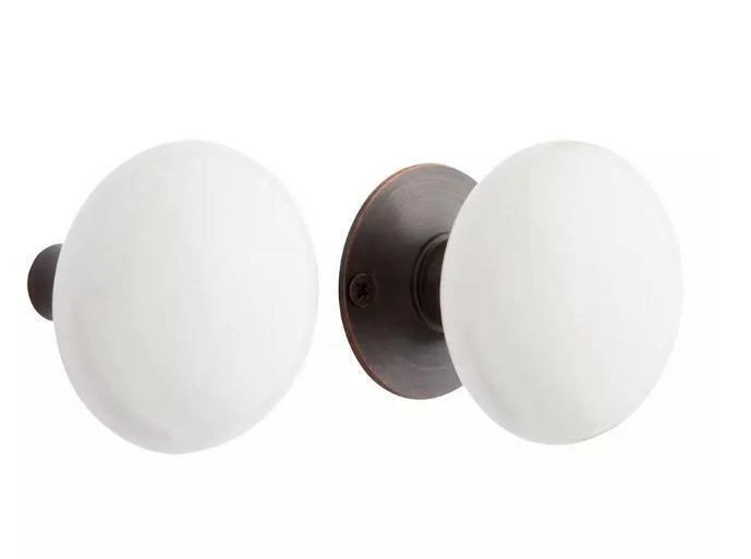 Par de pomos de puerta de cerámica blanca de herrajes exclusivos, bronce frotado con aceite Foto 1 de 1