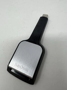 SanDisk Extreme PRO SD UHS-II USB-C Reader SDDR-389 - Picture 1 of 3