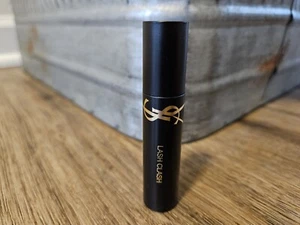 Máscara de pestañas Yves Saint Laurent Lash Clash Extreme Volume en negro (negro profundo) 0,06 oz - Imagen 1 de 1