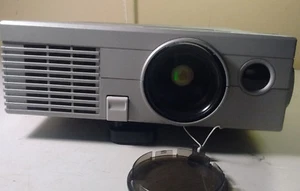 Mitsubishi LVP-X70U LCD Home Theater Projector 1100 Lumens w/Accessories - Picture 1 of 6