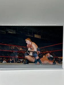Foto Original 4x6 - WWF The Rock vs Jeff Jarrett - Wrestling Legends Clash - Imagen 1 de 1