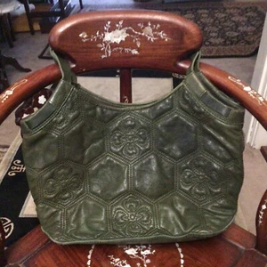 🍀 Lucky Brand  Satchel/shoulderbag Green Leather Shamrocks “CARRY PURSE” - Picture 1 of 15