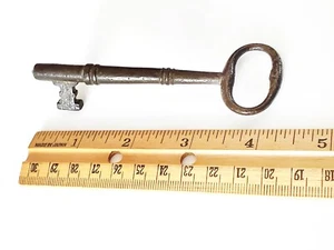 Antique Skeleton Key Bronze Brass LARGE 4.25" BIT OFF CENTER Gate Key 18th 19th - Picture 1 of 9