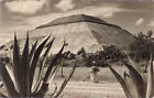 Teotihuacan pyramide aztèque du soleil Mexique carte postale originale vraie photo (RPPC)