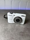 Nikon Coolpix L25 Kamera – funktioniert – kaputter Akkuanschluss