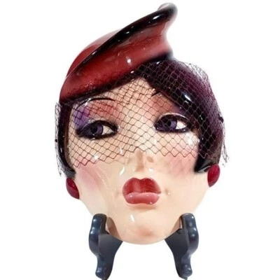 NUEVO CON ETIQUETAS De Colección Arcilla Arte De San Francisco Dama Mujer Usando Sombrero Velo Máscara Colgante De Pared Foto 1 de 4