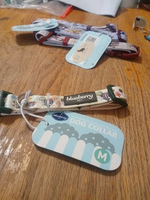 Collar mediano Blueberry Pet perro hasta 50 Ib. Avión Tema Blanco Nuevo Foto 1 de 4