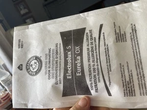 8 Arm Hammer ELECTROLUX & Eureka # 64610D & #69711 Vacuum Cleaner Dust Bags - Picture 1 of 5