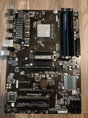 Placa-mãe GIGABYTE GA-970A-DS3P com processador AMD FX 8 núcleos e 16GB de RAM - Imagem 1 de 2