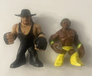2010/11 WWE RUMBLERS 2.5" Figures Undertaker & Kofi Kingston Lot - Picture 1 of 2