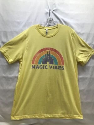 Camiseta Gráfica Castillo Vibraciones Mágicas Parques Disney Adulto XL Foto 1 de 4