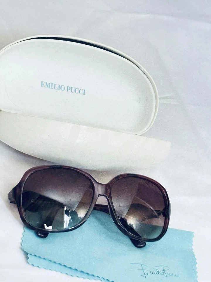 Gafas de sol Emilio Pucci con estuche, morado, usadas Foto 1 de 4