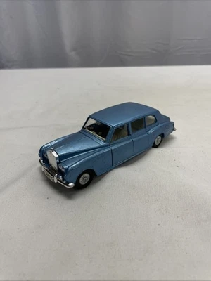 Rolls Royce Phantom V, Later Issue (model#152)  1/43 diecast by Dinky Toys - Image 1 of 4