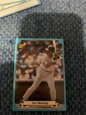 1988 Classic Update Blue Travel Edition - Don Mattingly #211 - Image 1 of 2
